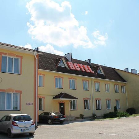 Kremin Hotel Kremenetsʼ Esterno foto