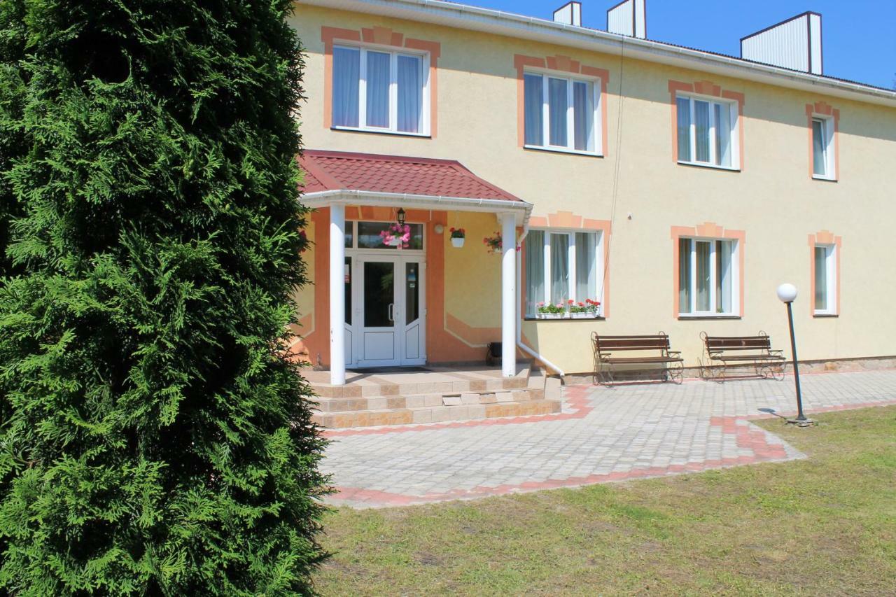 Kremin Hotel Kremenetsʼ Esterno foto