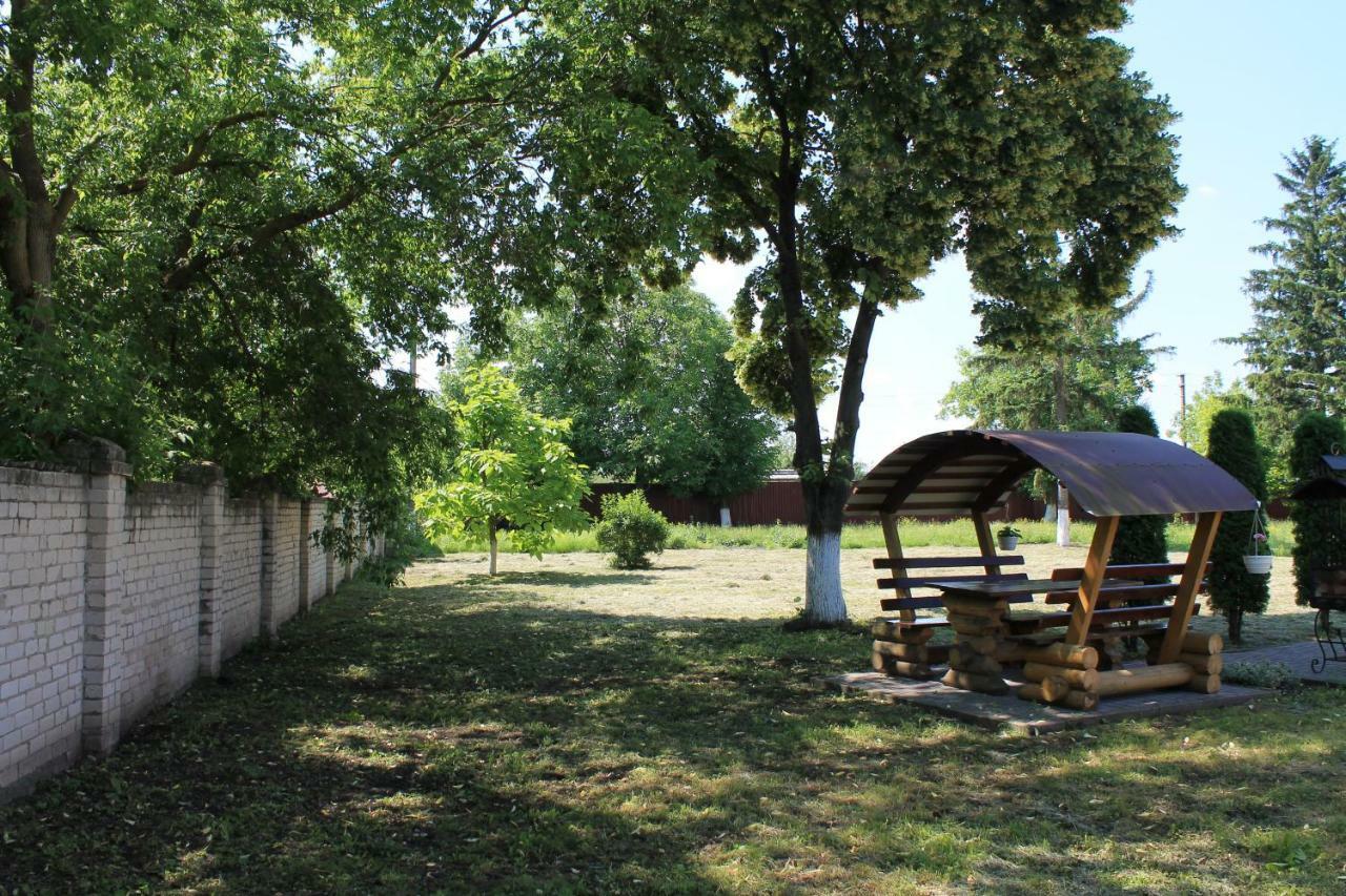 Kremin Hotel Kremenetsʼ Esterno foto
