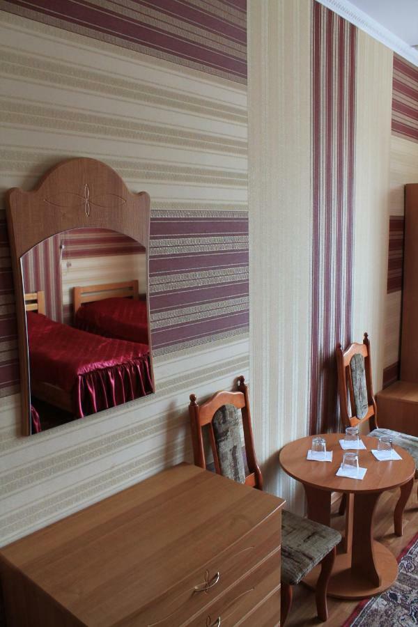 Kremin Hotel Kremenetsʼ Esterno foto