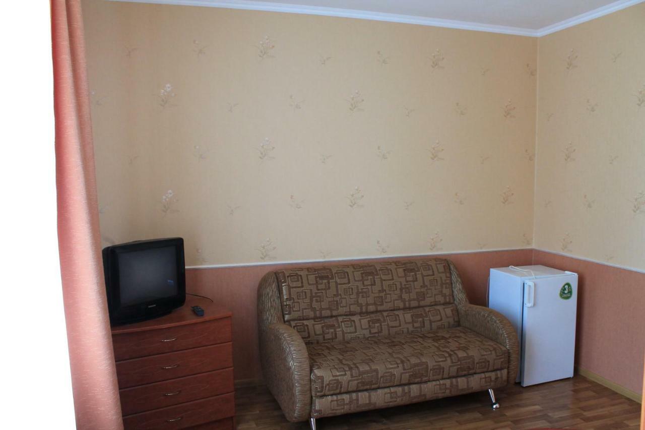 Kremin Hotel Kremenetsʼ Esterno foto