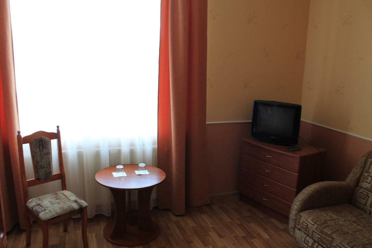 Kremin Hotel Kremenetsʼ Esterno foto
